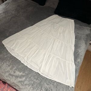 Elegant White Tiered Skirt Maxi